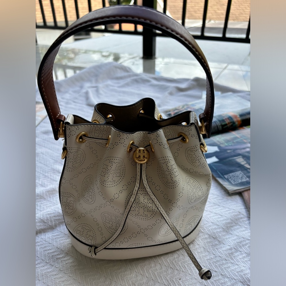 Tory Burch
T Monogram Perforated Leather Bucket Bag